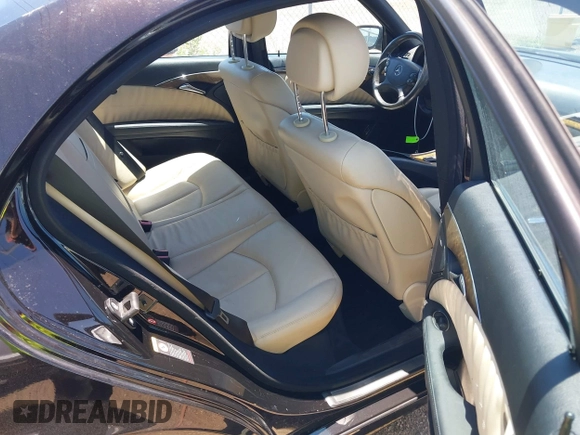 2007 Mercedes-Benz E 350 z VIN WDBUF56X87B047923, wystawiony jako IAAI lot #42216500 z przebiegiem 89 257 mil mil oraz . Historia ofert i sprzedaży dostępna na DreamBid. Obrazek 8.