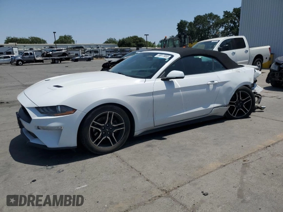 2020 Ford Mustang EcoBoost z VIN 1FATP8UH9L5111800, wystawiony jako Copart lot #59817955 z przebiegiem 79 304 mil mil oraz Czysty tytuł • Clean title. Historia ofert i sprzedaży dostępna na DreamBid. Obrazek 1.