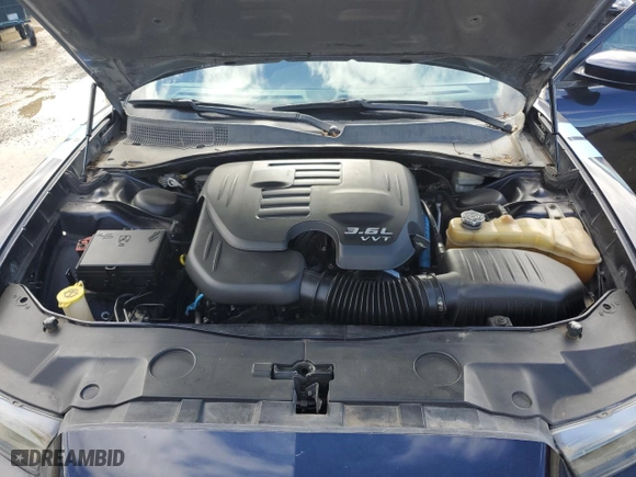 2011 Dodge Charger Rallye with VIN 2B3CL3CG7BH550357, listed as a Copart auction lot 43978945 with 141,141 mi miles and Salvage Title. Bid and sale history available at carsss.com. Image 11.