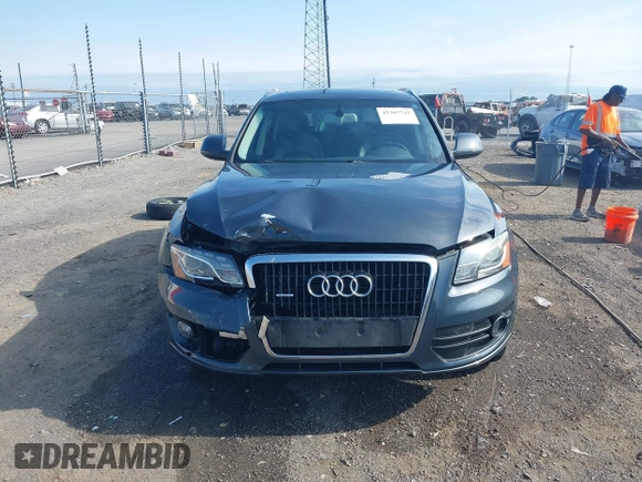 2010 Audi Q5 z VIN WA1LKBFP3AA061212, wystawiony jako IAAI lot #42307742 z przebiegiem 179 897 mil mil oraz . Historia ofert i sprzedaży dostępna na DreamBid. Obrazek 13.