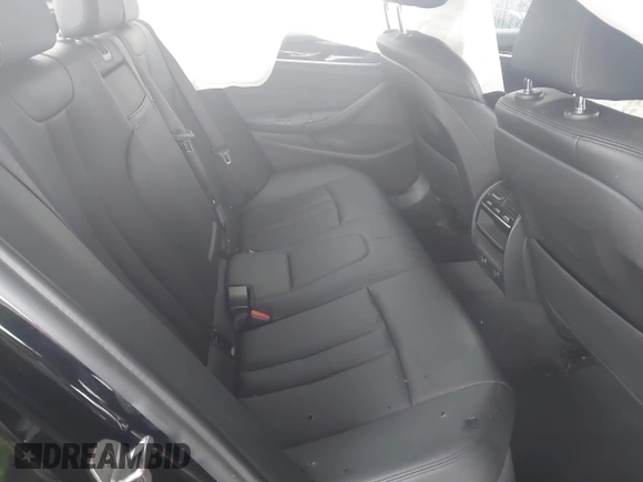 2019 BMW 5 Series 530e iPerformance with VIN WBAJA9C55KB392765, listed as a IAAI auction lot 41748610 with 60,834 mi miles. Bid and sale history available at carsss.com. Image 8.