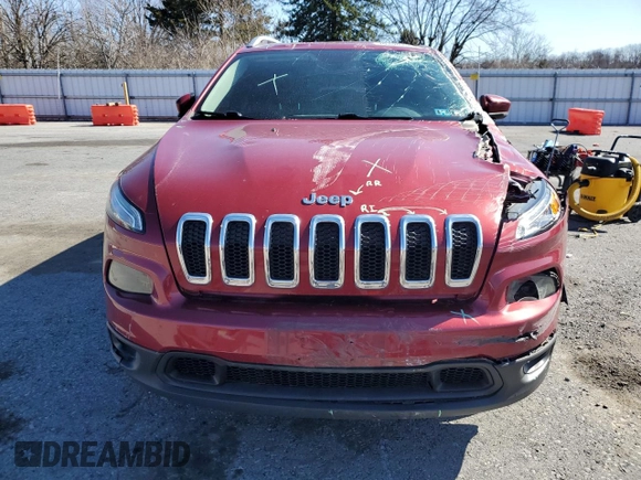 2017 Jeep Cherokee Latitude with VIN 1C4PJMCS6HW635622, listed as a Copart auction lot 49490495 with 136,102 mi miles and Salvage Title. Bid and sale history available at DreamBid. Image 5.
