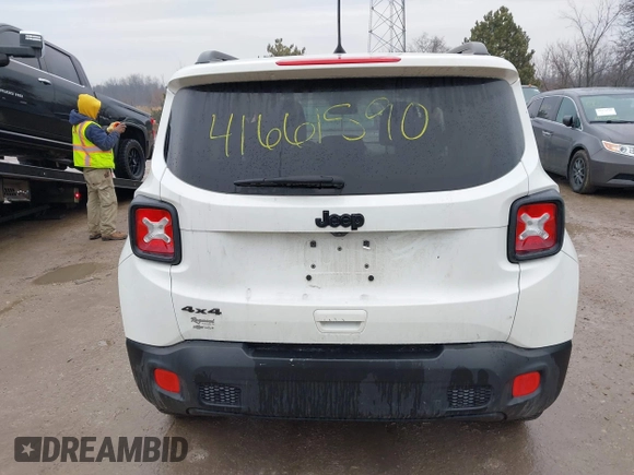 2018 Jeep Renegade Sport with VIN ZACCJBAB7JPH59147, listed as a IAAI auction lot 41661590 with 70,390 mi miles. Bid and sale history available at carsss.com. Image 16.