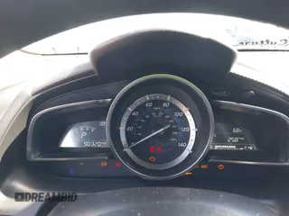 2017 Toyota Yaris z VIN 3MYDLBYVXHY189084, wystawiony jako IAAI lot #42194193 z przebiegiem 90 320 mil mil oraz . Historia ofert i sprzedaży dostępna na DreamBid. Obrazek 7.