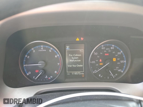 2017 Toyota RAV4 LE z VIN 2T3BFREVXHW599125, wystawiony jako Copart lot #60498995 z przebiegiem 119 575 mil mil oraz Szkoda całkowita • Salvage title. Historia ofert i sprzedaży dostępna na DreamBid. Obrazek 9.