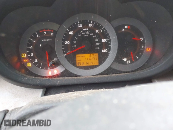 2006 Toyota RAV4 with VIN JTMZD33V966011749, listed as a IAAI auction lot 42005018 with 117,071 mi miles. Bid and sale history available at carsss.com. Image 7.