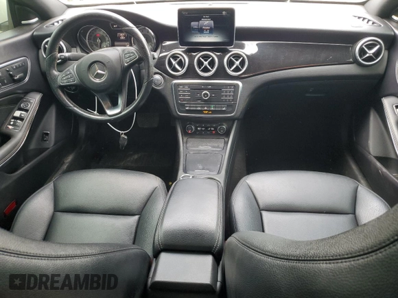 2015 Mercedes-Benz CLA 250 z VIN WDDSJ4GBXFN228268, wystawiony jako Copart lot #52545335 z przebiegiem 138 247 mil mil oraz Szkoda całkowita • Salvage title. Historia ofert i sprzedaży dostępna na DreamBid. Obrazek 8.