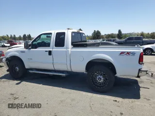 2006 Ford F-250 XL z VIN 1FTSX21P86EC90074, wystawiony jako Copart lot #62201065 z przebiegiem 96 051 mil mil oraz Szkoda całkowita • Salvage title. Historia ofert i sprzedaży dostępna na DreamBid. Obrazek 2.