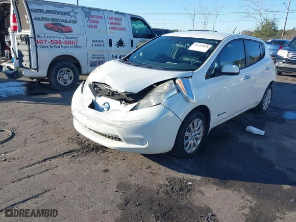 2015 Nissan LEAF SL with VIN 1N4AZ0CP7FC332890, listed as a IAAI auction lot 41239905 with 94,466 mi miles. Bid and sale history available at carsss.com. Image 17.