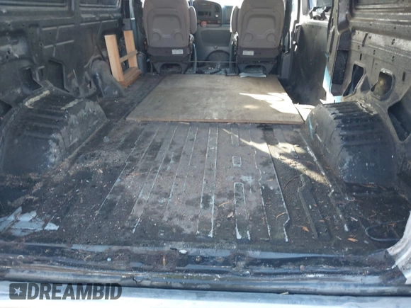 1992 Ford Econoline Cargo with VIN 1FDEE14Y6NHA48751, listed as a IAAI auction lot 41719651 with Not provided miles and . Bid and sale history available at DreamBid. Image 8.