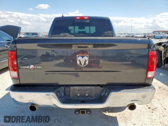 2016 Ram 1500 Lone Star z VIN 1C6RR6LT5GS241290, wystawiony jako Copart lot #56335975 z przebiegiem 163 551 mil mil oraz Szkoda całkowita • Salvage title. Historia ofert i sprzedaży dostępna na DreamBid. Obrazek 6.