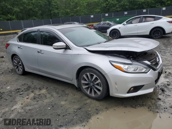 2017 Nissan Altima SV z VIN 1N4AL3AP8HC283319, wystawiony jako Copart lot #57841495 z przebiegiem 50 214 mil mil oraz Szkoda całkowita • Salvage title. Historia ofert i sprzedaży dostępna na DreamBid. Obrazek 4.