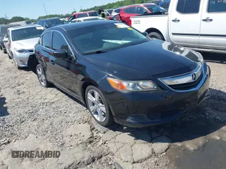 2015 Acura ILX with VIN 19VDE1F32FE000312, listed as a IAAI auction lot 41990080 with 107,251 mi miles. Bid and sale history available at carsss.com. Image 1.