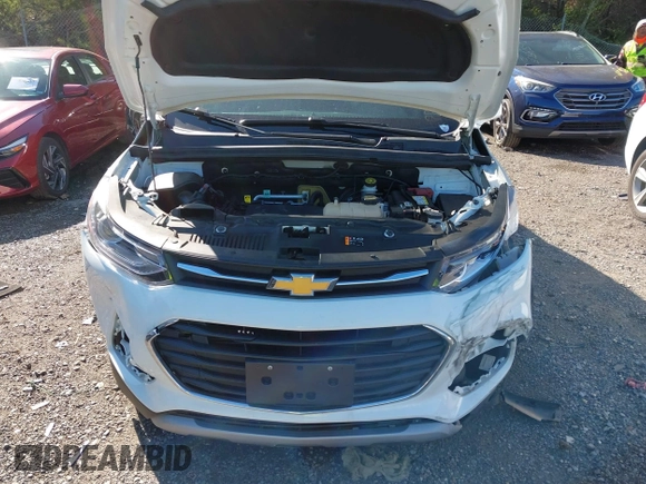 2020 Chevrolet Trax LT with VIN KL7CJLSB9LB005813, listed as a IAAI auction lot 41802888 with 31,212 mi miles and . Bid and sale history available at DreamBid. Image 10.