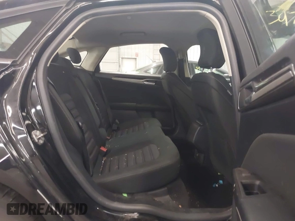 2018 Ford Fusion SE with VIN 3FA6P0H7XJR257603, listed as a IAAI auction lot 39742896 with 126,949 mi miles. Bid and sale history available at carsss.com. Image 8.