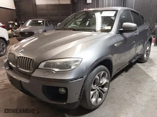 2014 BMW X6 50i with VIN 5UXFG8C55EL592995, listed as a IAAI auction lot 41724960 with 137,112 mi miles. Bid and sale history available at carsss.com. Image 20.