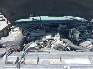 1999 Chevrolet Suburban with VIN 1GNGK26J9XJ494147, listed as a IAAI auction lot 41945149 with 102,652 mi miles. Bid and sale history available at carsss.com. Image 10.