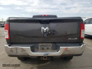 2019 Ram 2500 Tradesman with VIN 3C6UR5HL2KG651560, listed as a Copart auction lot 70237924 with 67,505 mi miles and Salvage Title. Bid and sale history available at carsss.com. Image 6.