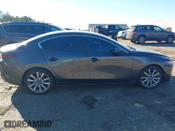 2021 Mazda 3 Select with VIN JM1BPABL8M1321124, listed as a IAAI auction lot 41695068 with Not Provided miles and . Bid and sale history available at DreamBid. Image 14.