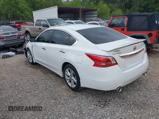2015 Nissan Altima SV z VIN 1N4AL3AP1FC439021, wystawiony jako IAAI lot #42027354 z przebiegiem 96 729 mil mil oraz . Historia ofert i sprzedaży dostępna na DreamBid. Obrazek 3.