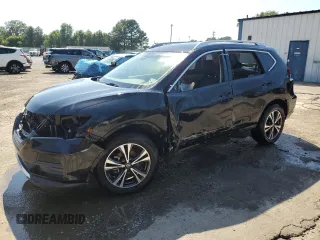 2020 Nissan Rogue SV z VIN JN8AT2MT0LW007869, wystawiony jako Copart lot #54549595 z przebiegiem 61 719 mil mil oraz Szkoda całkowita • Salvage title. Historia ofert i sprzedaży dostępna na DreamBid. Obrazek 1.