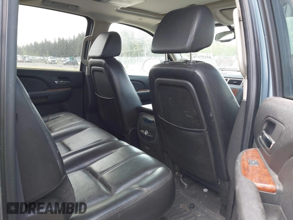 2007 Chevrolet Silverado 1500 with VIN 2GCFC13Y971660819, listed as a IAAI auction lot 42157174 with 480,357 mi miles and . Bid and sale history available at DreamBid. Image 8.