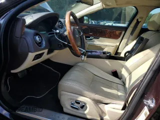 2012 Jaguar XJ Supersport z VIN SAJWA2JC4CMV21796, wystawiony jako Copart lot #66258395 z przebiegiem 122 190 mil mil oraz Czysty tytuł • Clean title. Historia ofert i sprzedaży dostępna na DreamBid. Obrazek 7.