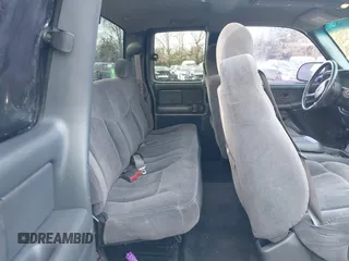 2002 Chevrolet Silverado 1500 LT with VIN 1GCEK19T42E150069, listed as a IAAI auction lot 41401949 with 105,099 mi miles. Bid and sale history available at carsss.com. Image 8.