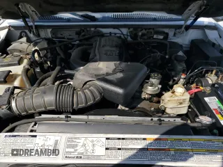 2000 Ford Explorer XLT z VIN 1FMZU63E8YZB53850, wystawiony jako Copart lot #52954505 z przebiegiem 130 428 mil mil oraz Szkody całkowita. Historia ofert i sprzedaży dostępna na DreamBid. Obrazek 11.