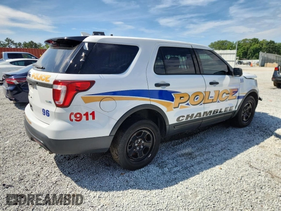 2017 Ford Police Interceptor Utility z VIN 1FM5K8AR1HGC62541, wystawiony jako Copart lot #63190445 z przebiegiem 113 007 mil mil oraz Czysty tytuł • Clean title. Historia ofert i sprzedaży dostępna na DreamBid. Obrazek 3.