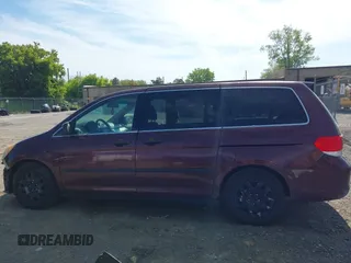 2008 Honda Odyssey LX с VIN 5FNRL38268B041400, выставлен на аукционе IAAI как лот 42336906 с пробегом 252 823 миль миль и . История ставок и продаж доступна на DreamBid. Изображение 15.