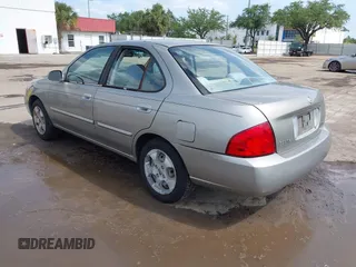 2006 Nissan Sentra z VIN 3N1CC51D26L527297, wystawiony jako IAAI lot #42107478 z przebiegiem Nie podano mil oraz . Historia ofert i sprzedaży dostępna na DreamBid. Obrazek 3.