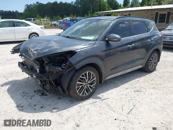 2019 Hyundai Tucson Sport z VIN KM8J33AL2KU909919, wystawiony jako IAAI lot #42055525 z przebiegiem 109 985 mil mil oraz . Historia ofert i sprzedaży dostępna na DreamBid. Obrazek 17.
