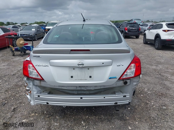 2016 Nissan Versa S with VIN 3N1CN7AP8GL883199, listed as a IAAI auction lot 42005328 with 40,659 mi miles. Bid and sale history available at carsss.com. Image 6.