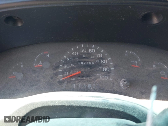 2000 Ford Econoline Cargo with VIN 1FTRE1428YHB75166, listed as a IAAI auction lot 42169852 with 297,756 mi miles. Bid and sale history available at carsss.com. Image 7.