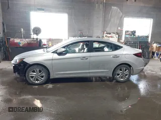 2020 Hyundai Elantra SEL z VIN 5NPD84LF6LH536895, wystawiony jako IAAI lot #41582103 z przebiegiem 15 533 mil mil oraz . Historia ofert i sprzedaży dostępna na DreamBid. Obrazek 14.