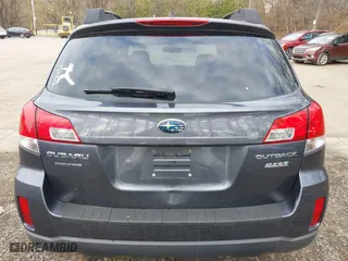 2014 Subaru Outback 2.5i Premium with VIN 4S4BRBCC8E3210007, listed as a IAAI auction lot 42035346 with 157,700 mi miles. Bid and sale history available at carsss.com. Image 16.
