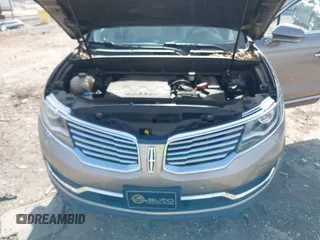 2016 Lincoln MKX Reserve with VIN 2LMTJ8LR0GBL53544, listed as a IAAI auction lot 41729454 with 92,068 mi miles. Bid and sale history available at carsss.com. Image 10.