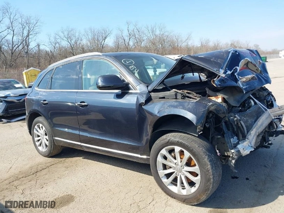2015 Audi Q5 Premium with VIN WA1CFAFP6FA129539, listed as a IAAI auction lot 41378948 with 207,889 mi miles. Bid and sale history available at carsss.com. Image 12.