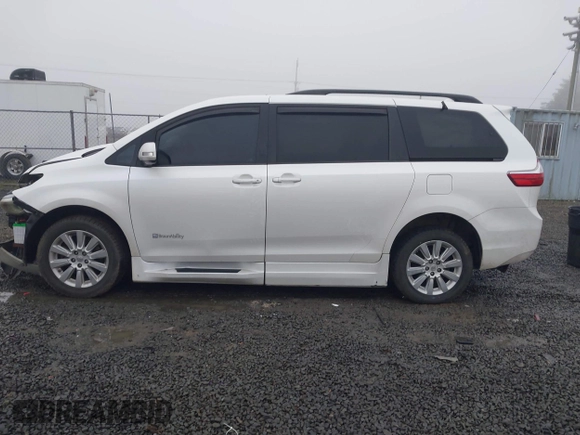 2016 Toyota Sienna XLE z VIN 5TDYK3DC6GS706142, wystawiony jako IAAI lot #41037224 z przebiegiem 162 364 mil mil oraz . Historia ofert i sprzedaży dostępna na DreamBid. Obrazek 14.