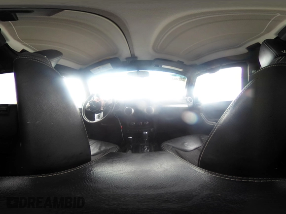 2013 Jeep Wrangler Unlimited Sport z VIN 1C4BJWDGXDL596450, wystawiony jako IAAI lot #42323862 z przebiegiem 114 105 mil mil oraz . Historia ofert i sprzedaży dostępna na DreamBid. Obrazek 20.