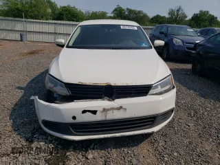 2011 Volkswagen Jetta SE with VIN 3VWDZ7AJXBM374152, listed as a Copart auction lot 60726265 with 133,161 mi miles and Salvage title. Bid and sale history available at DreamBid. Image 5.