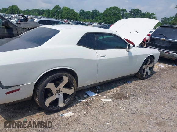 2012 Dodge Challenger SXT Plus z VIN 2C3CDYAG3CH168263, wystawiony jako IAAI lot #42283885 z przebiegiem 200 052 mil mil oraz . Historia ofert i sprzedaży dostępna na DreamBid. Obrazek 14.