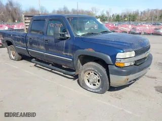 2002 Chevrolet Silverado 2500HD LS with VIN 1GCHK23U52F128404, listed as a IAAI auction lot 42079138 with 153,613 mi miles. Bid and sale history available at carsss.com. Image 1.