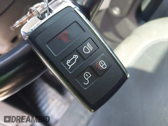 2020 Land Rover Defender SE with VIN SALEP7EU7L2033956, listed as a IAAI auction lot 41654588 with 85,029 mi miles and . Bid and sale history available at DreamBid. Image 11.