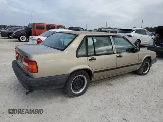 1995 Volvo 900 z VIN YV1JS8318S1193362, wystawiony jako Copart lot #79421424 z przebiegiem 38 881 mil mil oraz Tytuł czysty. Historia ofert i sprzedaży dostępna na DreamBid. Obrazek 3.