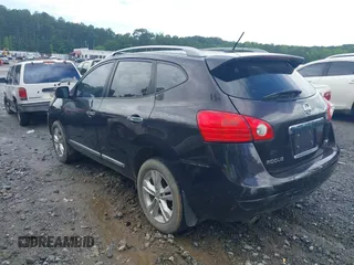 2012 Nissan Rogue S z VIN JN8AS5MV2CW397217, wystawiony jako IAAI lot #42526826 z przebiegiem 95 944 mil mil oraz . Historia ofert i sprzedaży dostępna na DreamBid. Obrazek 3.