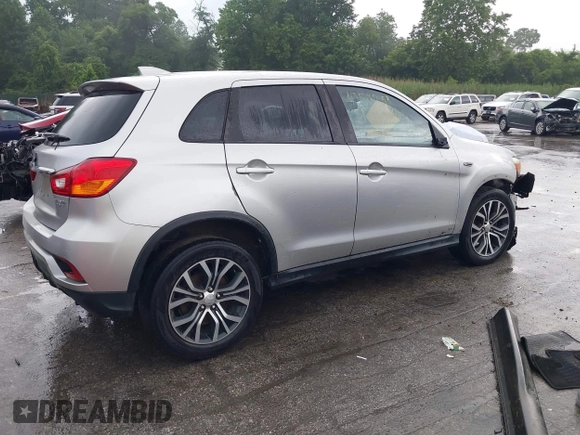 2018 Mitsubishi Outlander ES z VIN JA4AP3AU3JU004874, wystawiony jako IAAI lot #42506653 z przebiegiem 67 052 mil mil oraz . Historia ofert i sprzedaży dostępna na DreamBid. Obrazek 4.