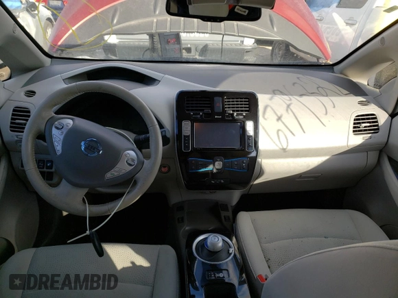 2015 Nissan LEAF SV with VIN 1N4AZ0CP8FC302748, listed as a Copart auction lot 67795322 with 51,746 mi miles. Bid and sale history available at carsss.com. Image 8.