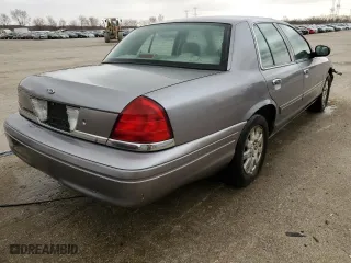 2006 Ford Crown Victoria LX with VIN 2FAFP74W36X104821, listed as a Copart auction lot 49428495 with 176,638 mi miles and Salvage Title. Bid and sale history available at carsss.com. Image 3.